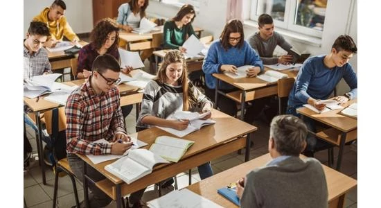 Jugendliche sprechen - fließend und mit "Klasse!" - online webinárium